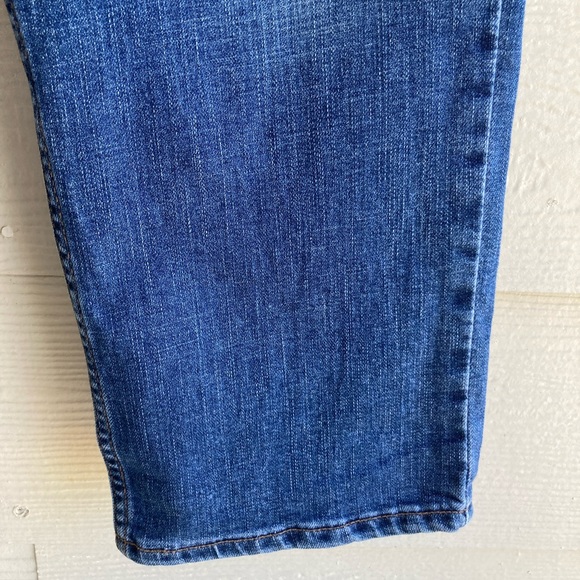 NWT Lee Women's Midrise Capri - Picture 7 of 11